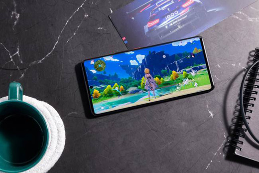 完美詮釋速度美學(xué)，iQOO 9 Pro賽道版如何實(shí)現(xiàn)工業(yè)設(shè)計(jì)新突破?